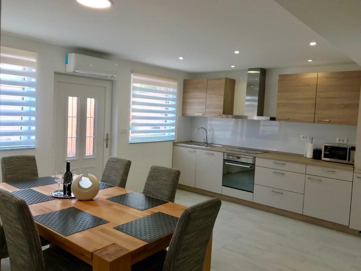 Apartma Sonja Piran Exteriör bild